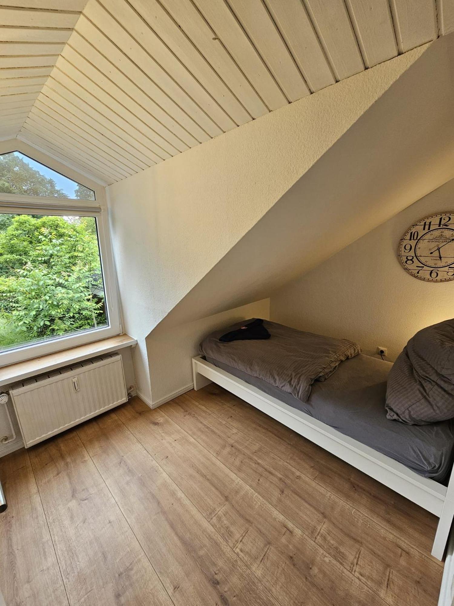 Tautraum Suite Mit Whirlpool Und Gruenem Ausblick Wilhelmshaven Bagian luar foto